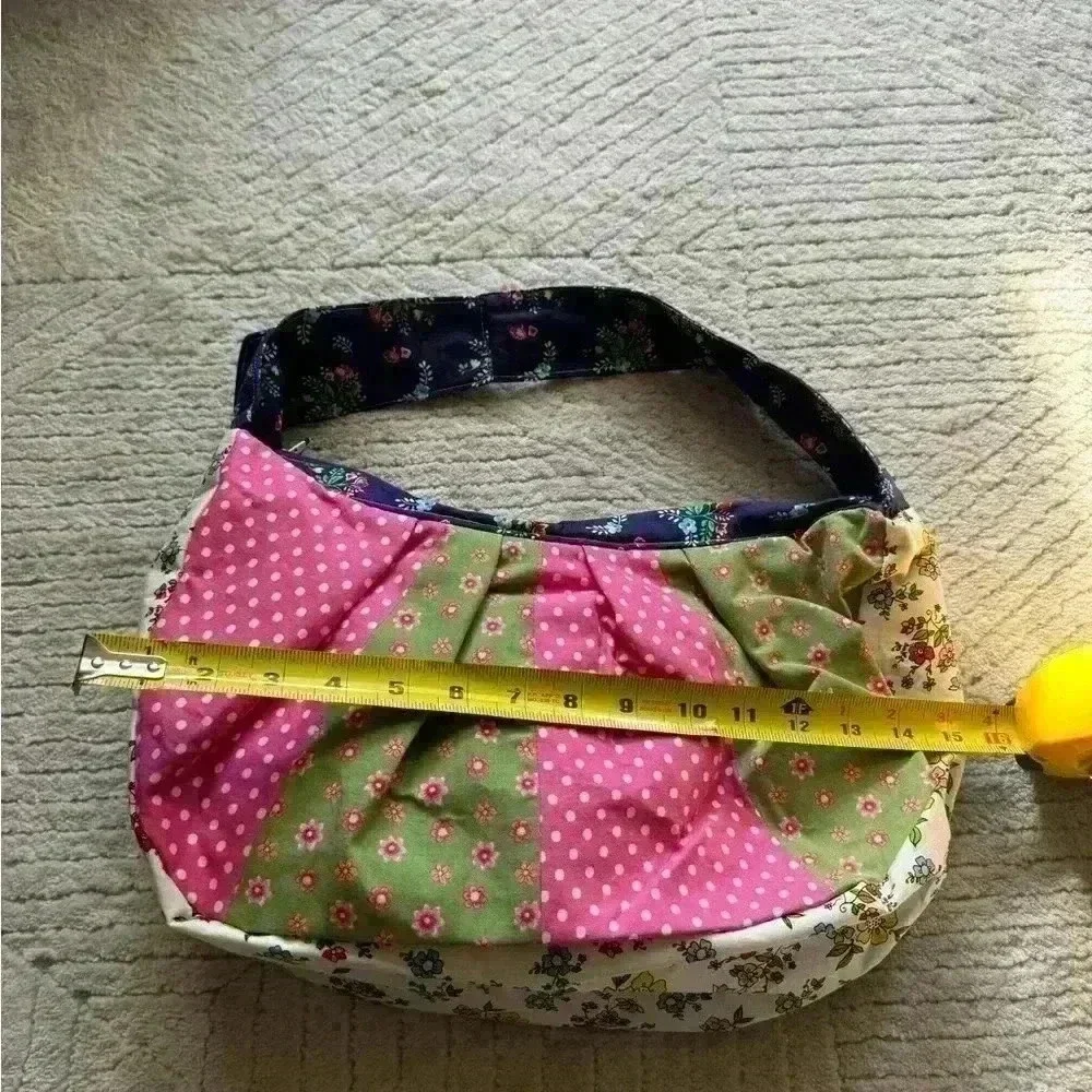 Hobo style quilted purse
